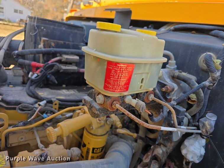 image for item FI0685 2007 Bluebird school bus