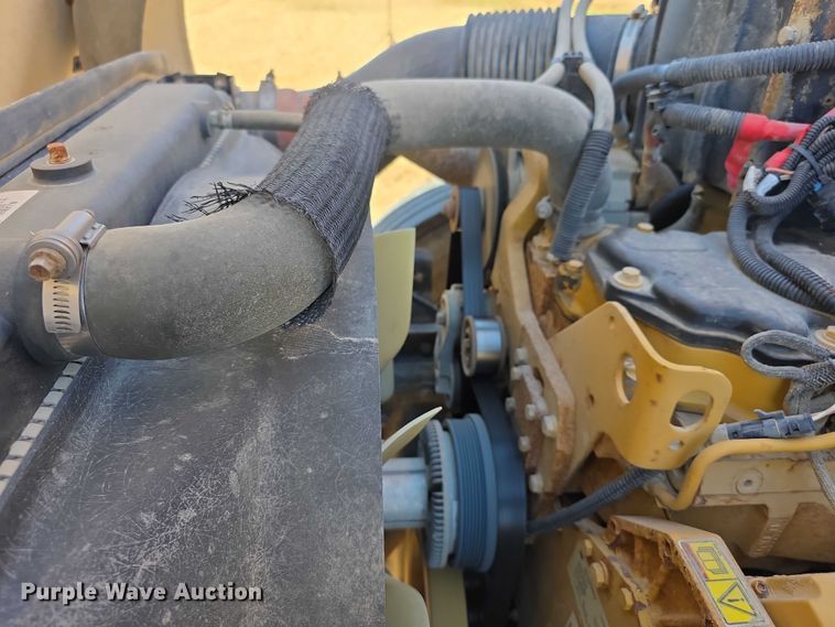 image for item FI0685 2007 Bluebird school bus