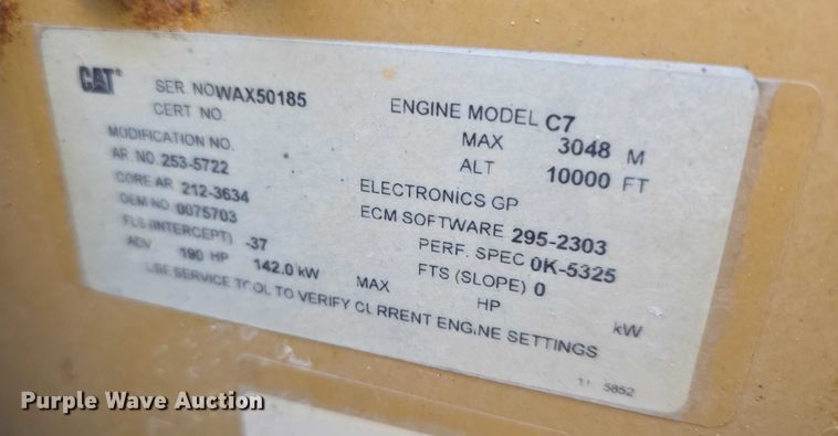 image for item FI0685 2007 Bluebird school bus