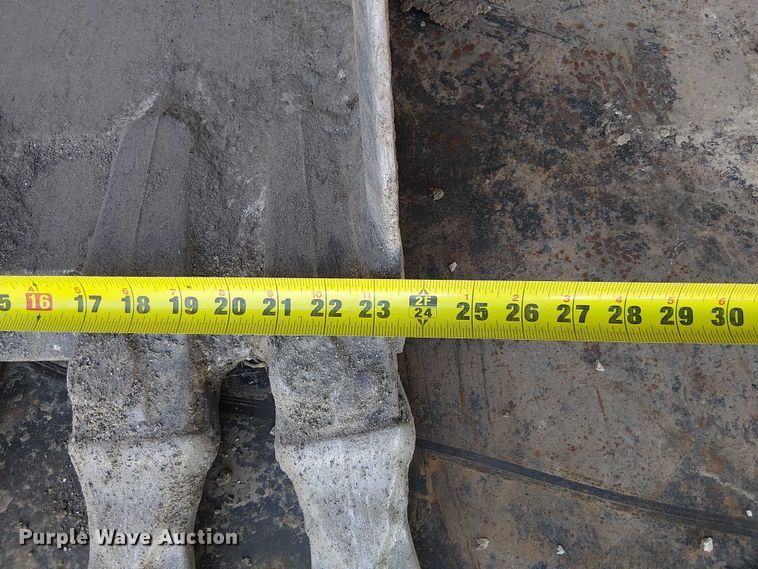 image for item FK0538 2016 Kubota KX080-4 mini excavator