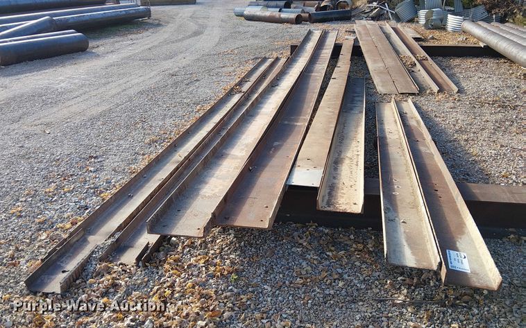 image for item FK0560 (12) pieces of channel iron