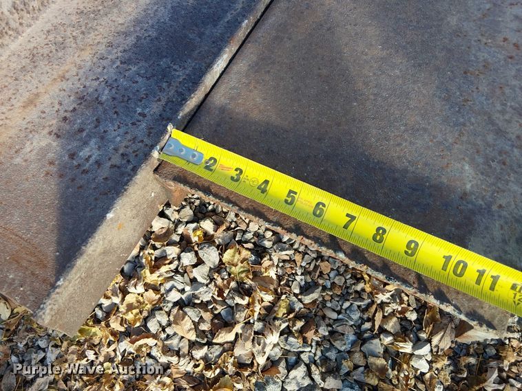 image for item FK0560 (12) pieces of channel iron