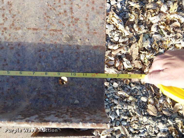 image for item FK0560 (12) pieces of channel iron