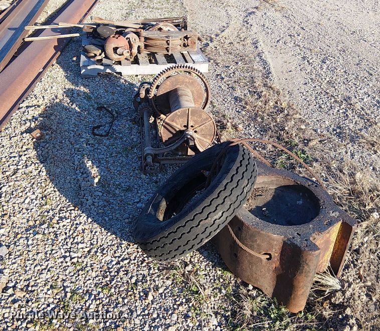 image for item FK0561 Crane attachments