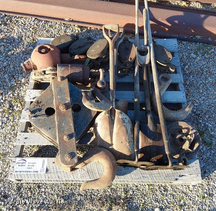 image for item FK0561 Crane attachments