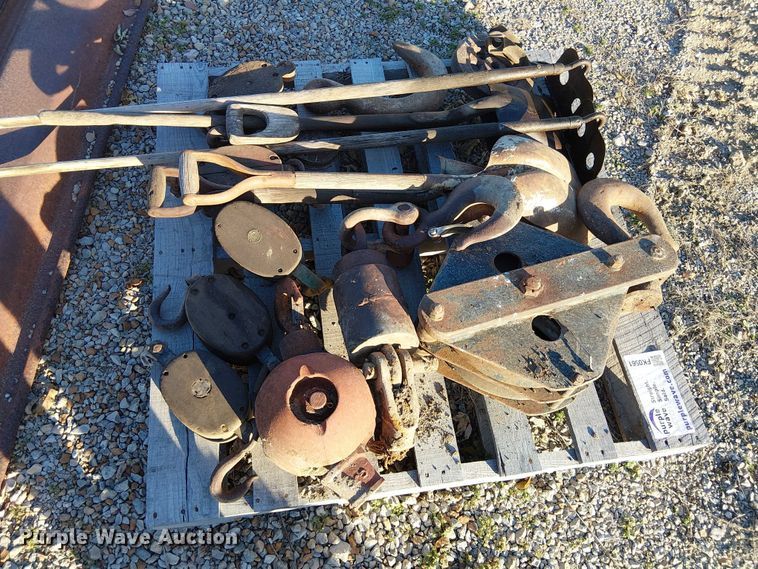 image for item FK0561 Crane attachments