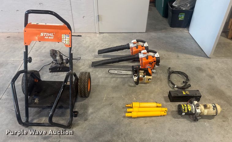 image for item FK0576 Lawn equipment 