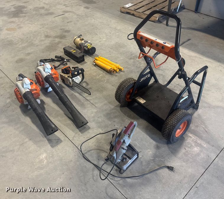 image for item FK0576 Lawn equipment 