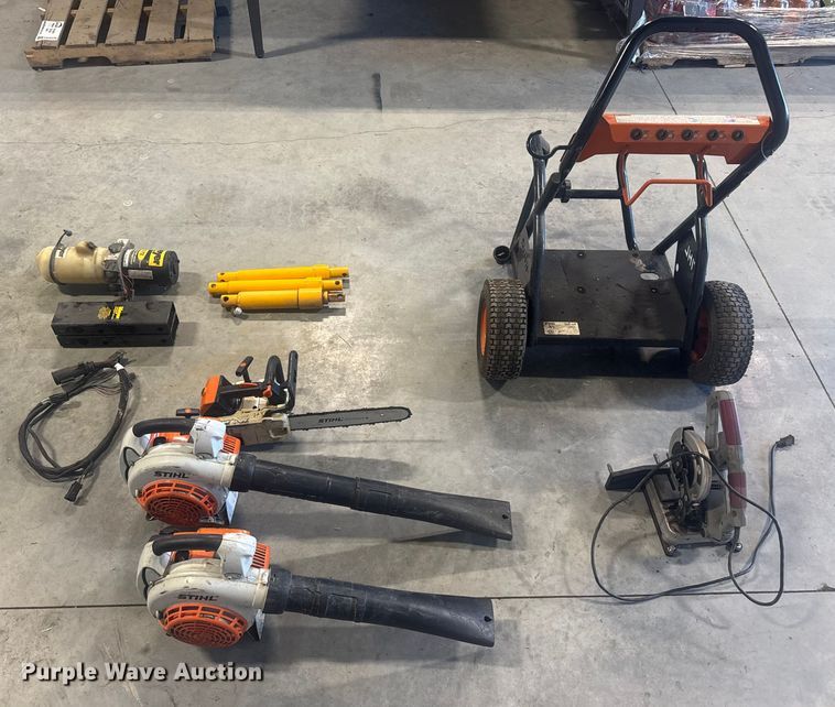 image for item FK0576 Lawn equipment 