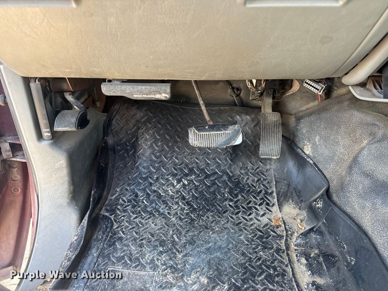 image for item FK0578 2006 Ford F450 truck cab and chassis