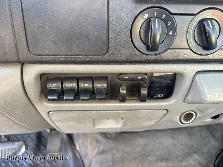 image for item FK0578 2006 Ford F450 truck cab and chassis