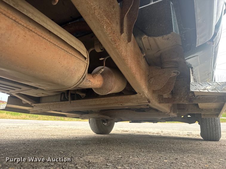 image for item FK0612 2002 Chevrolet Silverado 2500HD  pickup truck