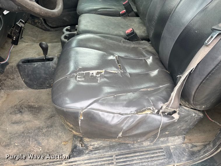 image for item FK0612 2002 Chevrolet Silverado 2500HD  pickup truck