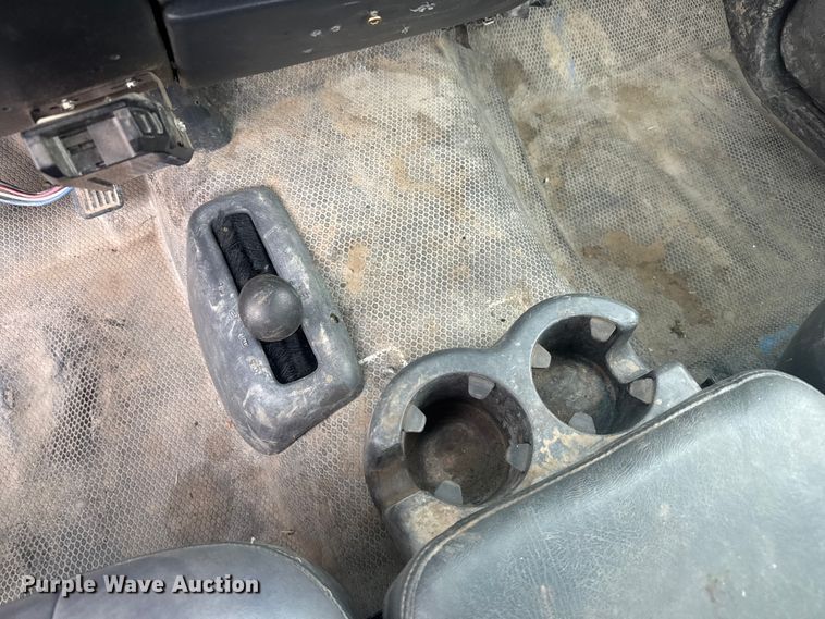 image for item FK0612 2002 Chevrolet Silverado 2500HD  pickup truck