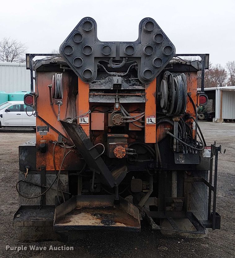 image for item FK0694 2013 Ford F750 Super Duty pothole patcher truck