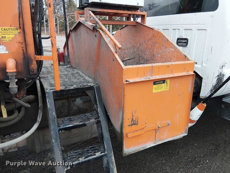 image for item FK0694 2013 Ford F750 Super Duty pothole patcher truck