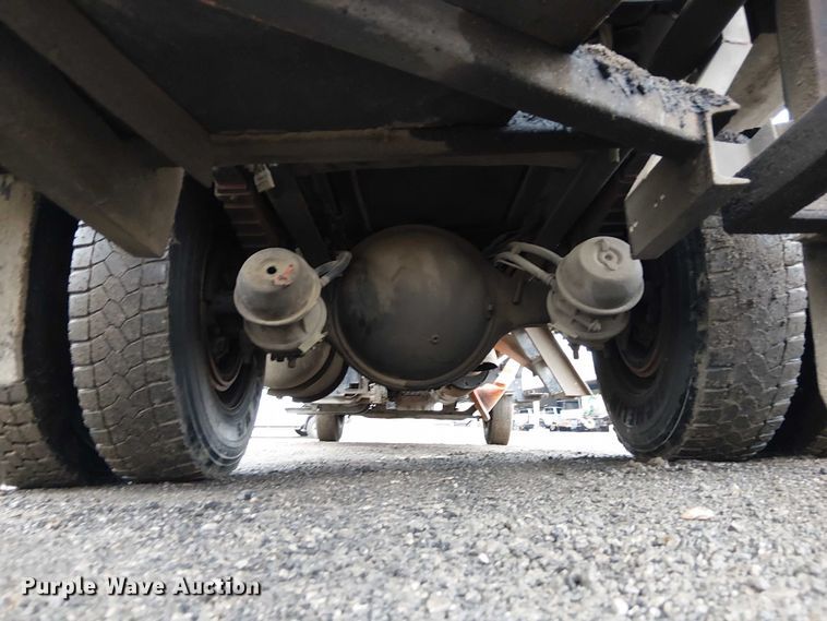 image for item FK0694 2013 Ford F750 Super Duty pothole patcher truck