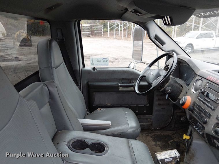 image for item FK0694 2013 Ford F750 Super Duty pothole patcher truck