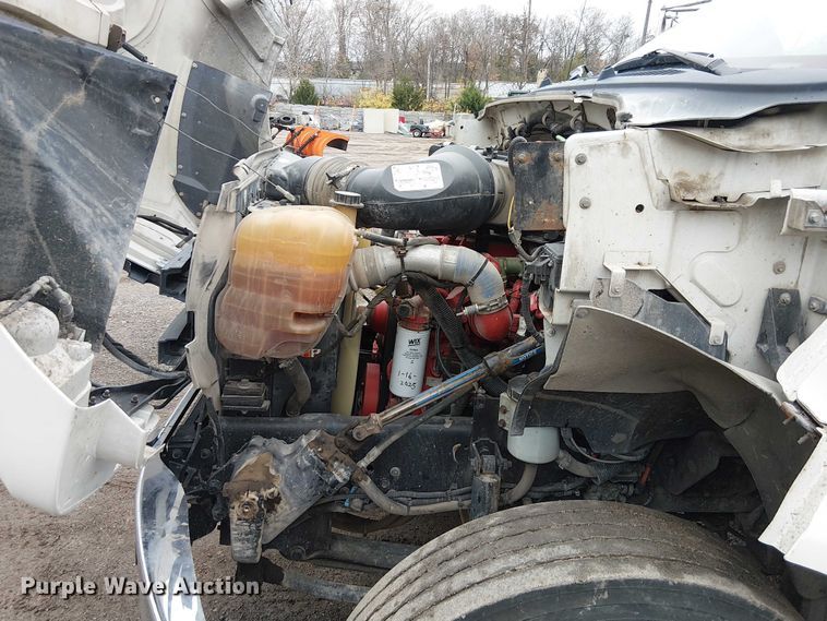 image for item FK0694 2013 Ford F750 Super Duty pothole patcher truck