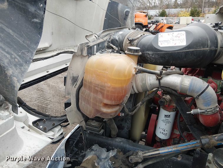 image for item FK0694 2013 Ford F750 Super Duty pothole patcher truck