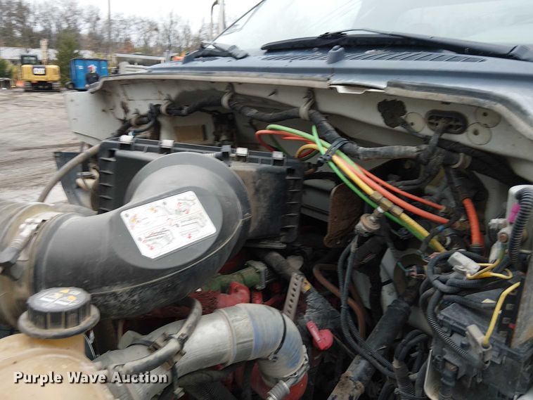 image for item FK0694 2013 Ford F750 Super Duty pothole patcher truck