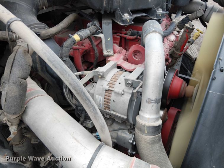 image for item FK0694 2013 Ford F750 Super Duty pothole patcher truck