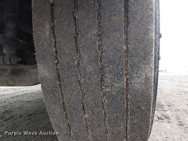 image for item FK0694 2013 Ford F750 Super Duty pothole patcher truck