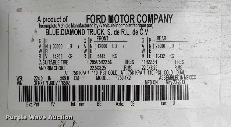 image for item FK0694 2013 Ford F750 Super Duty pothole patcher truck