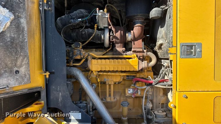 image for item NA9895 2010 John Deere 772G motor grader