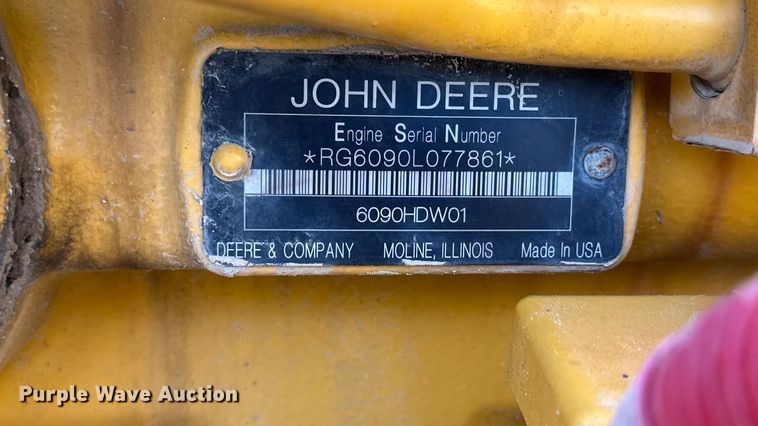 image for item NA9895 2010 John Deere 772G motor grader