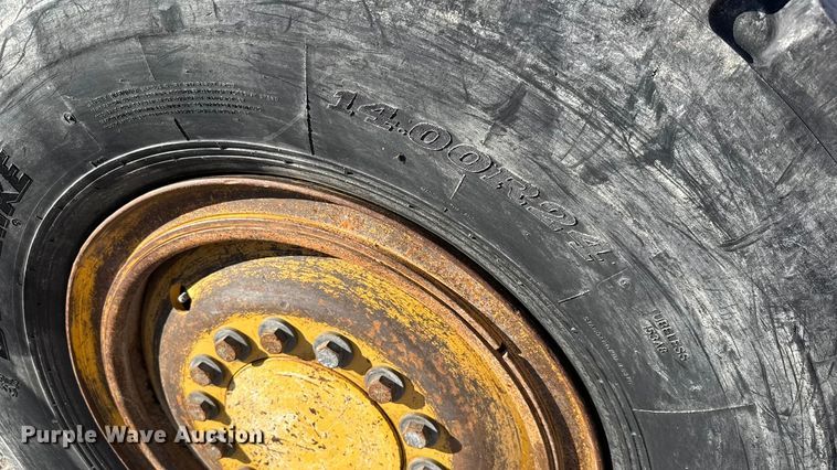 image for item NA9895 2010 John Deere 772G motor grader