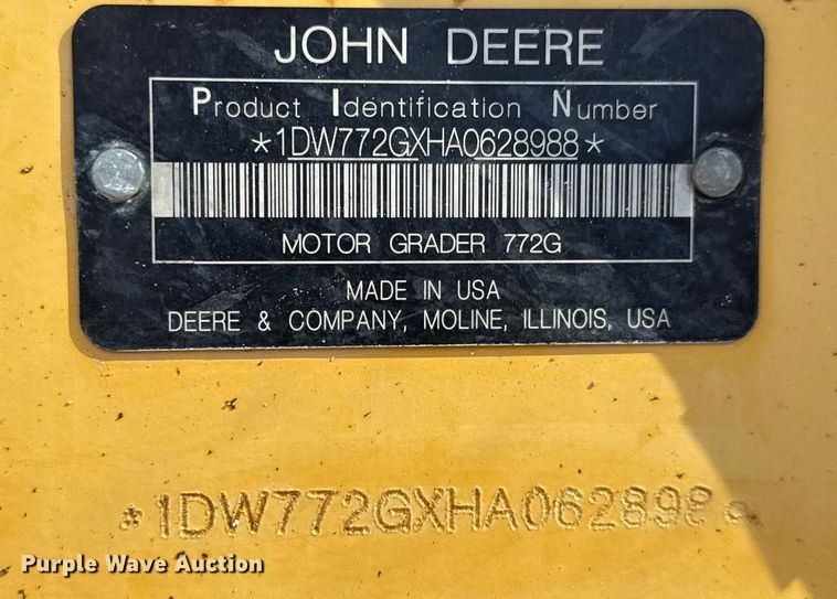 image for item NA9895 2010 John Deere 772G motor grader
