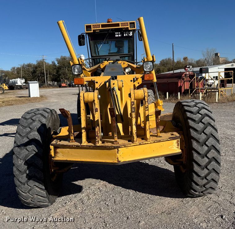 MOTOCONFORMADORA JOHN DEERE 772CHSERIESII 2003