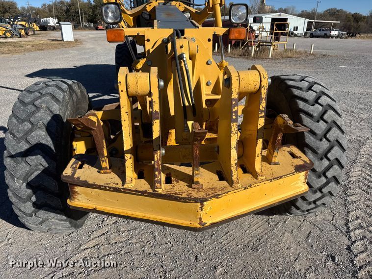 image for item NA9896 2003 John Deere 772CH Series II motor grader