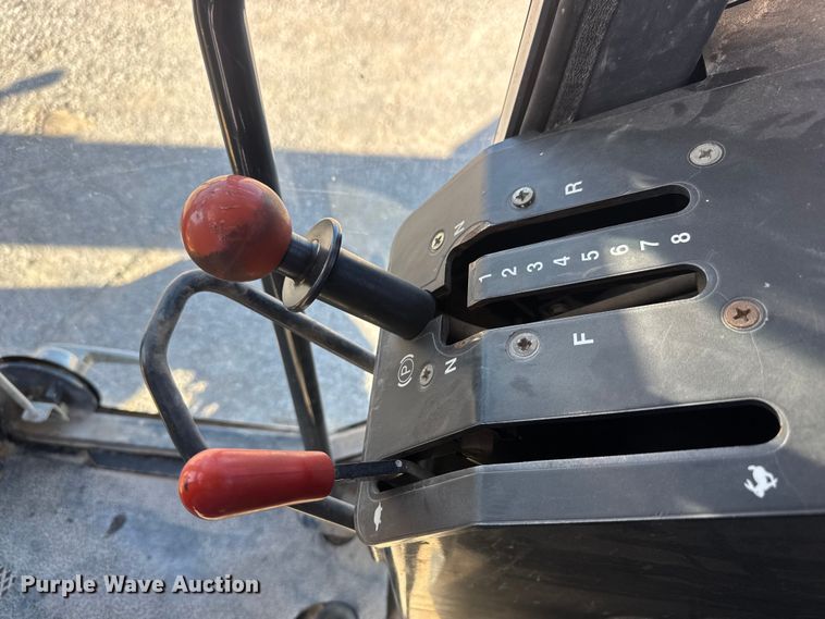 image for item NA9896 2003 John Deere 772CH Series II motor grader