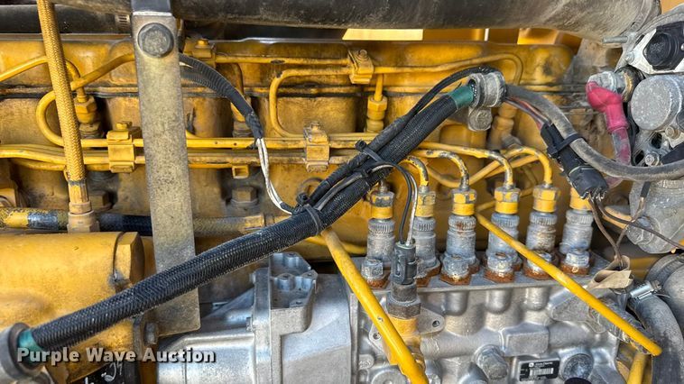 image for item NA9896 2003 John Deere 772CH Series II motor grader