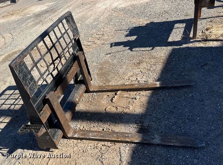 image for item NA9897 2013 Caterpillar 289C2 tracked skid steer loader