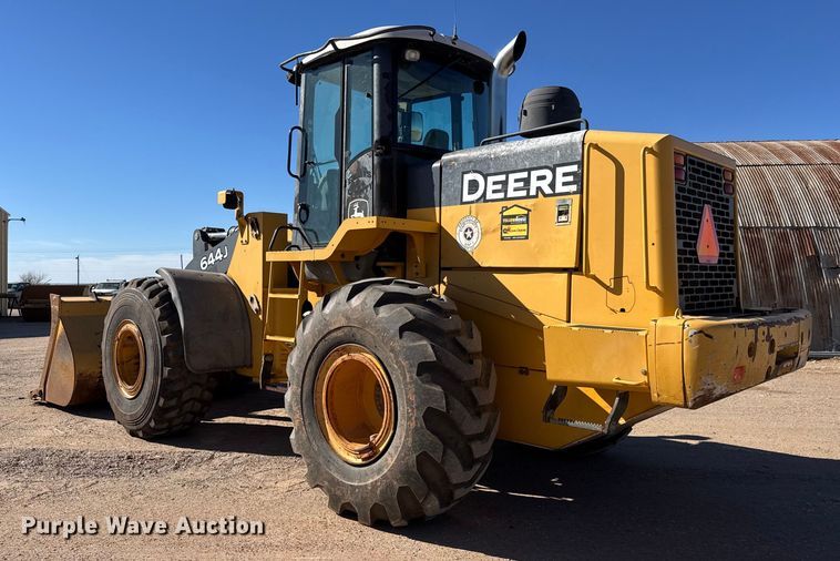 image for item NA9898 2004 John Deere 644J wheel loader