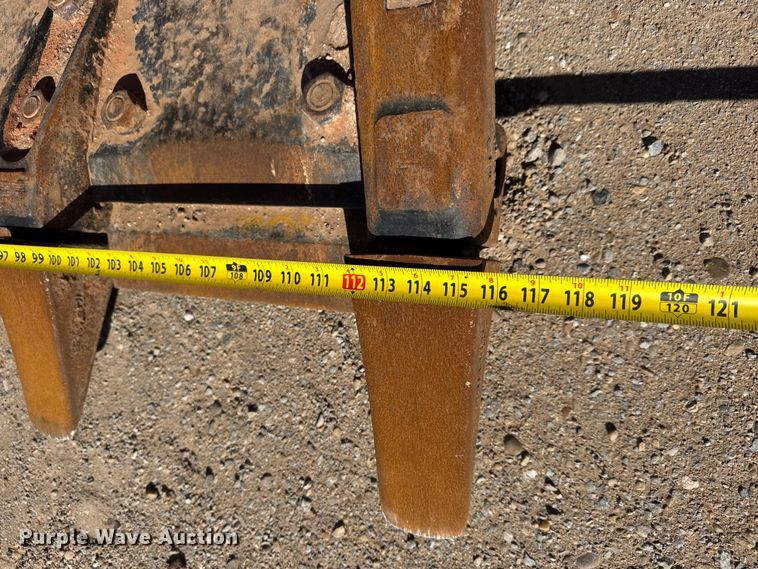 image for item NA9898 2004 John Deere 644J wheel loader