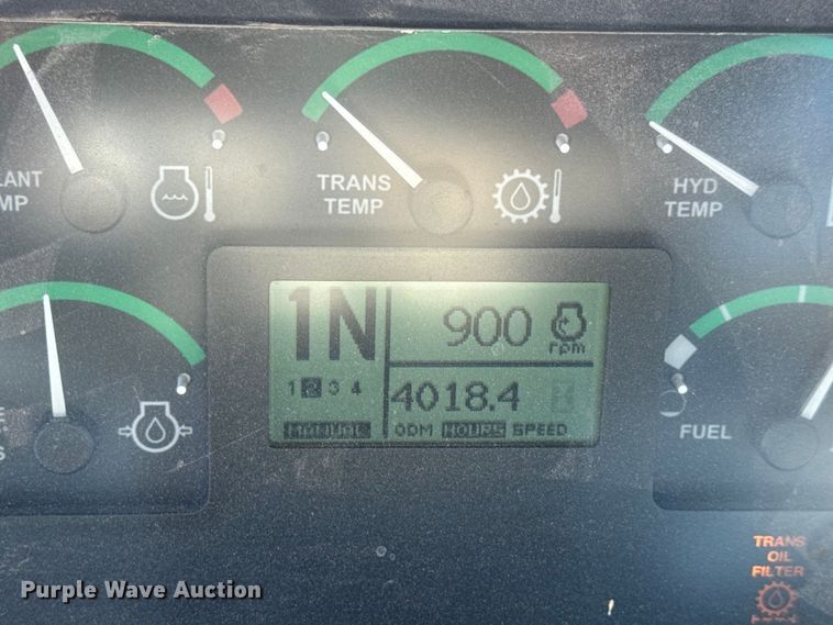 image for item NA9898 2004 John Deere 644J wheel loader