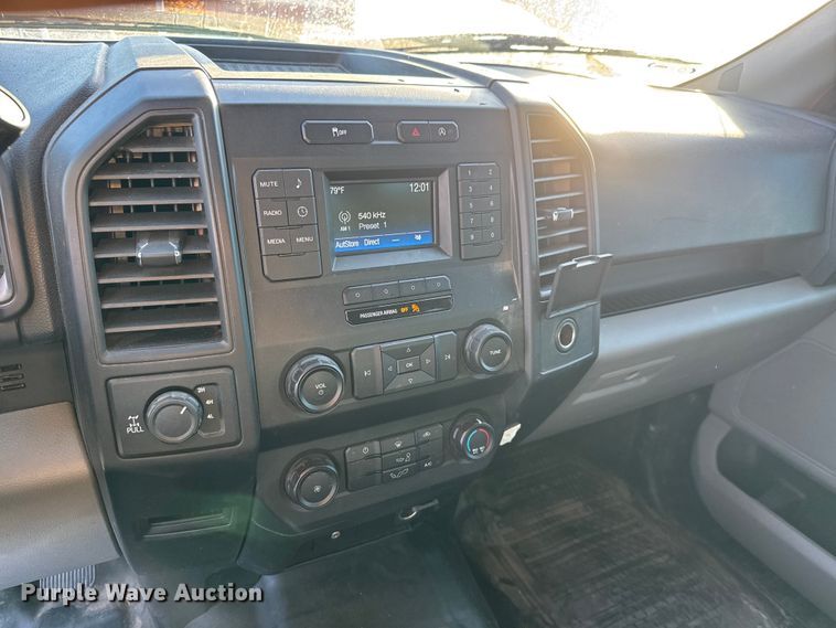 image for item NA9899 2020 Ford F150 XL SuperCrew pickup truck