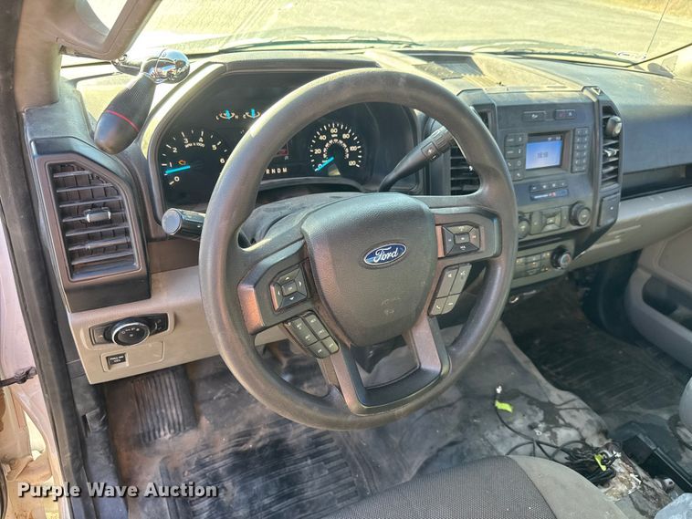 image for item NA9900 2018 Ford F150 XL SuperCrew pickup truck