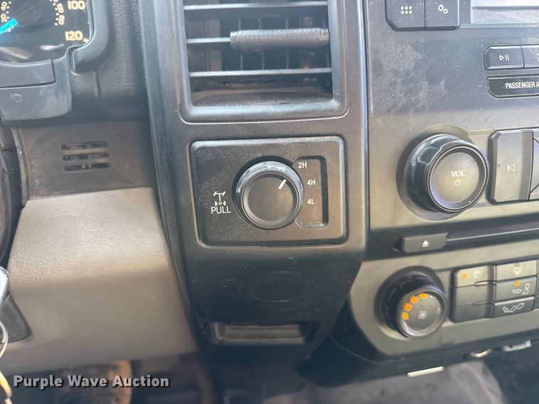 image for item NA9900 2018 Ford F150 XL SuperCrew pickup truck