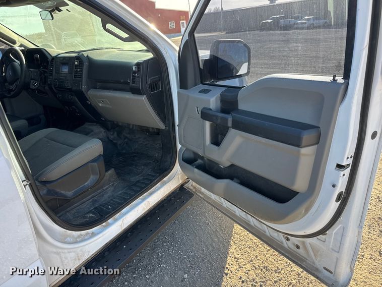 image for item NA9900 2018 Ford F150 XL SuperCrew pickup truck