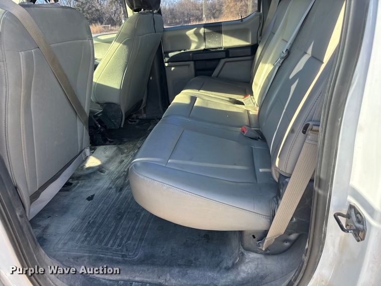 image for item NA9900 2018 Ford F150 XL SuperCrew pickup truck