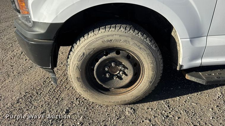 image for item NA9900 2018 Ford F150 XL SuperCrew pickup truck