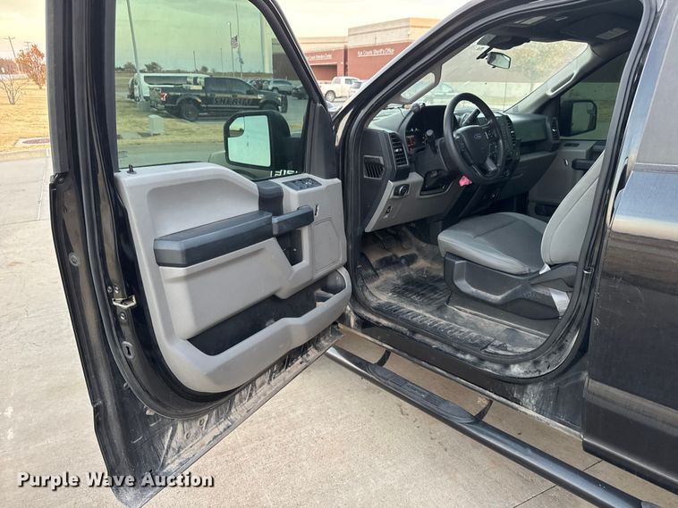 image for item NA9901 2019 Ford F150 XL SuperCab pickup truck