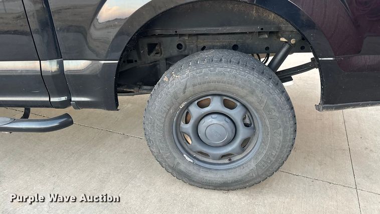 image for item NA9901 2019 Ford F150 XL SuperCab pickup truck