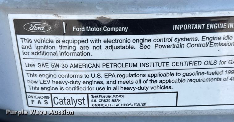 image for item NA9905 1999 Ford E350 van