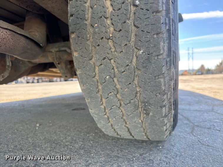 image for item NA9905 1999 Ford E350 van